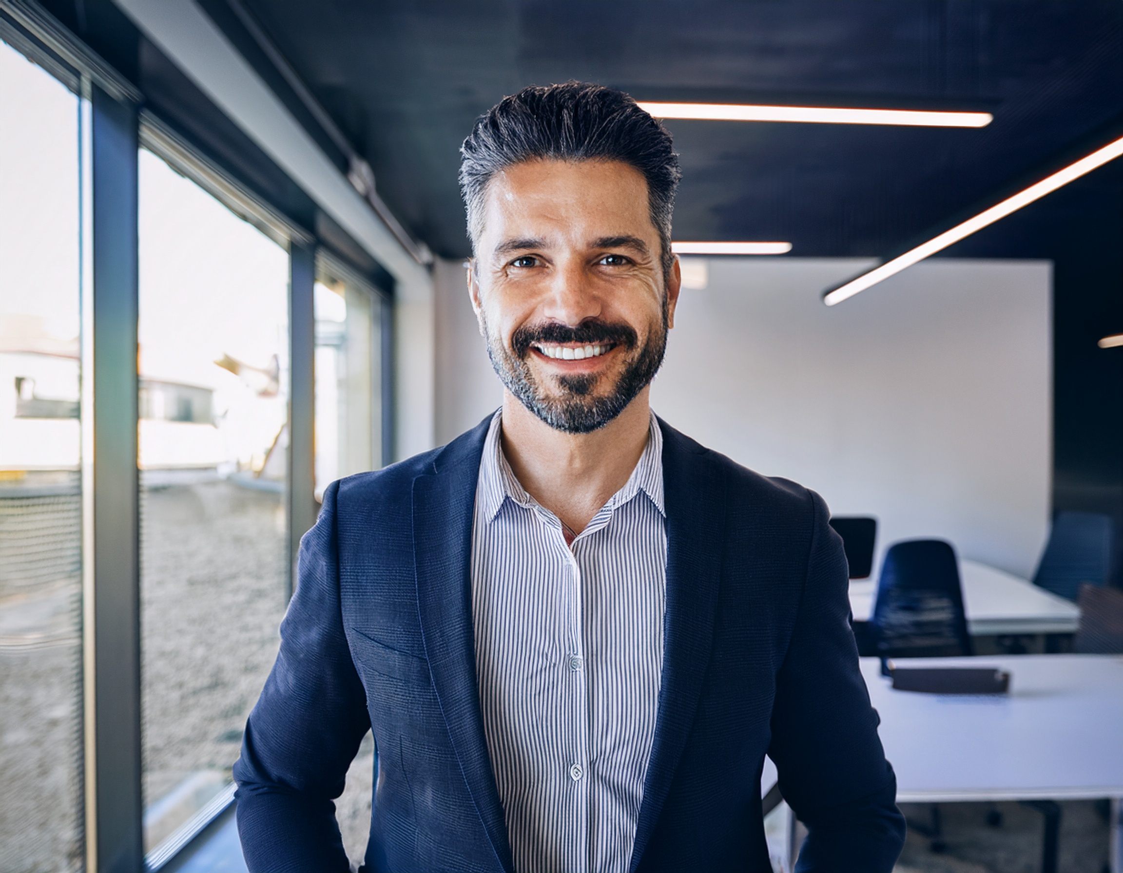 Maximilian Schmidt, Steuerexperte für Unternehmen